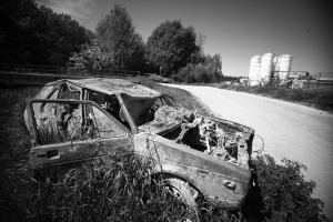 Noi, corrente interrotta, strada inquinata, senza regole, solitu